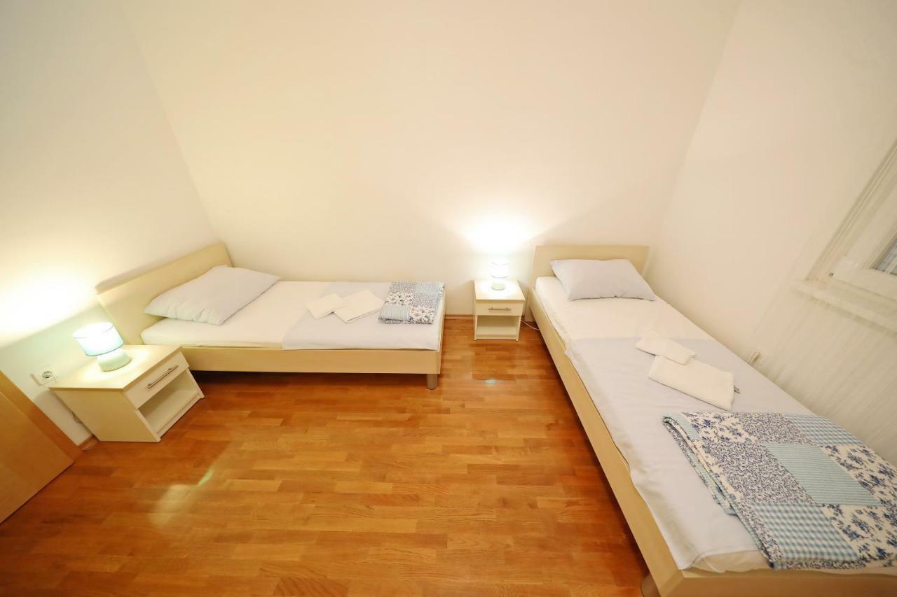 Apartments My Place Zara Esterno foto