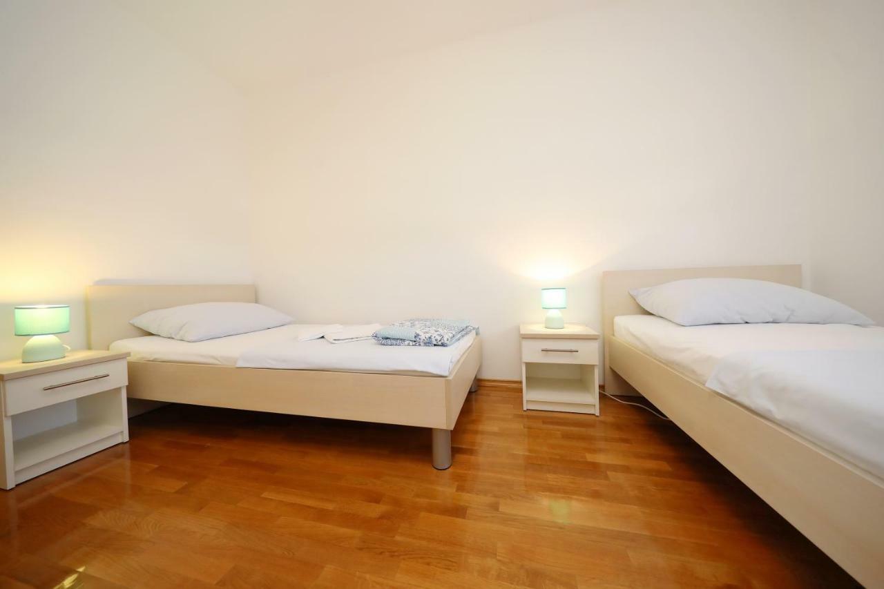 Apartments My Place Zara Esterno foto