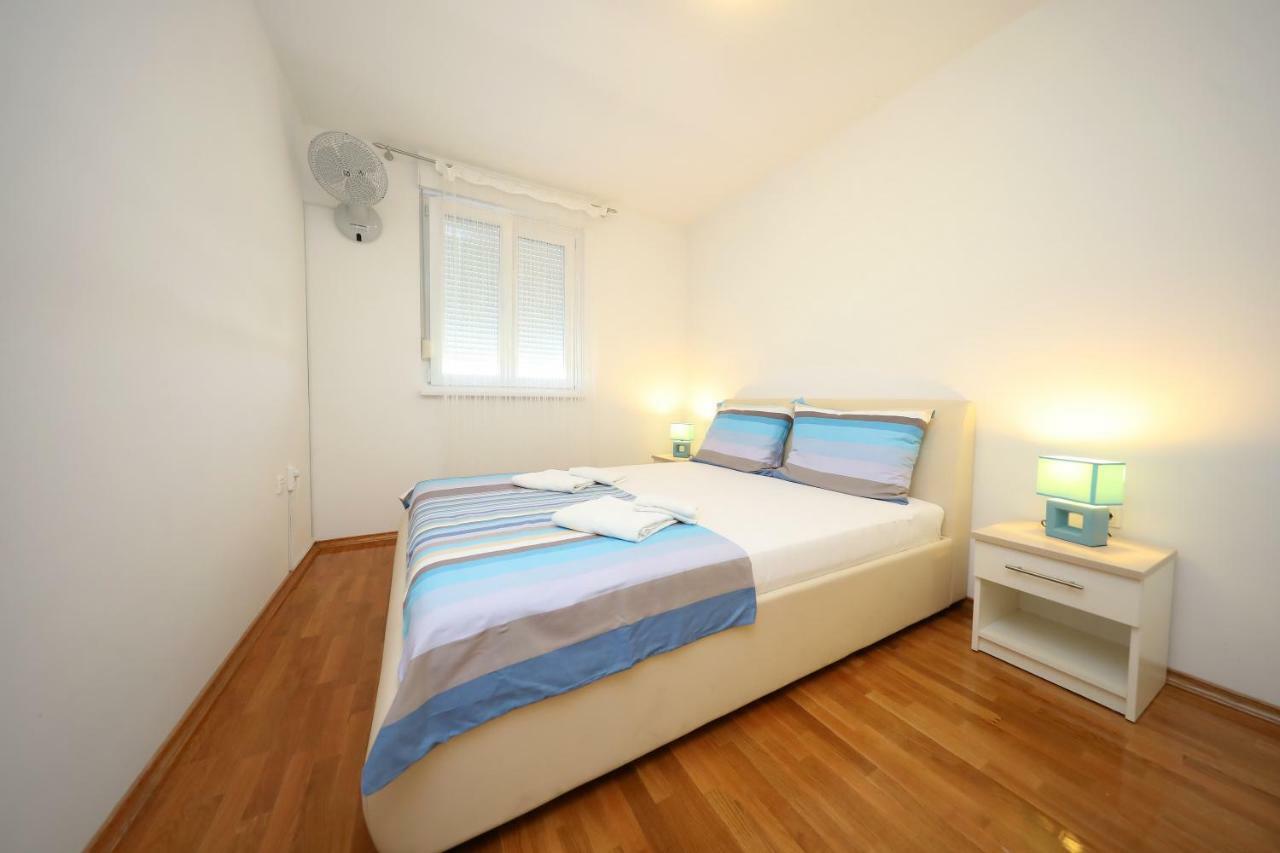 Apartments My Place Zara Esterno foto