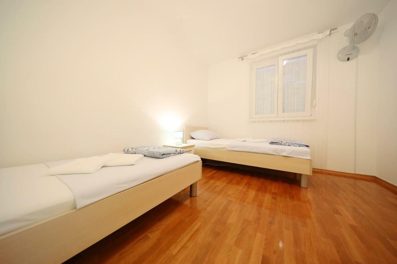 Apartments My Place Zara Esterno foto
