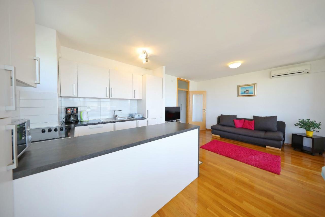 Apartments My Place Zara Esterno foto